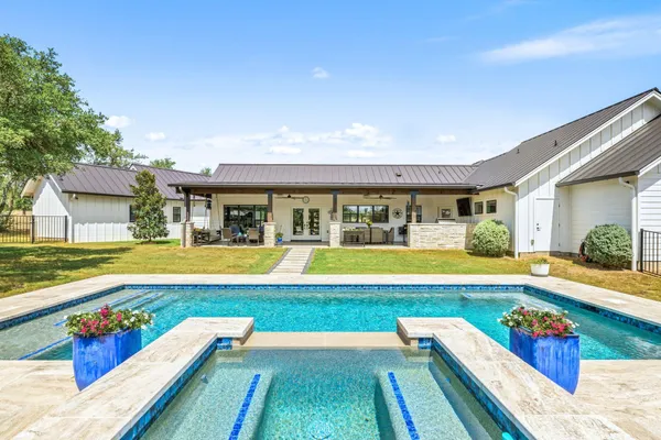 $1,250,000 | 338 Morning Dew Drive, Round Mountain, TX 78663