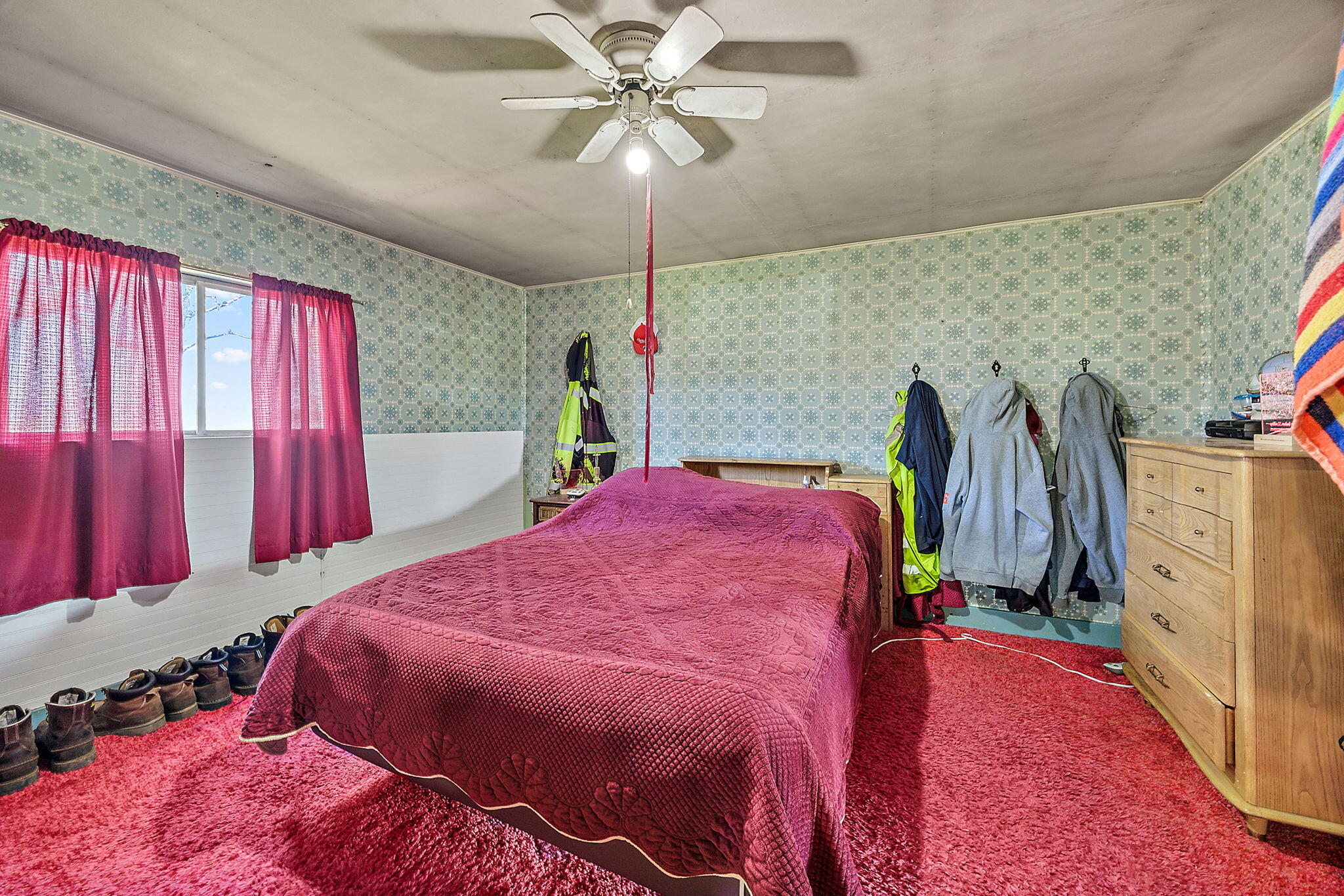 1249 North Valley View Road Ashland, OR 97520 - Photo 7 of 30 Bedroom 1