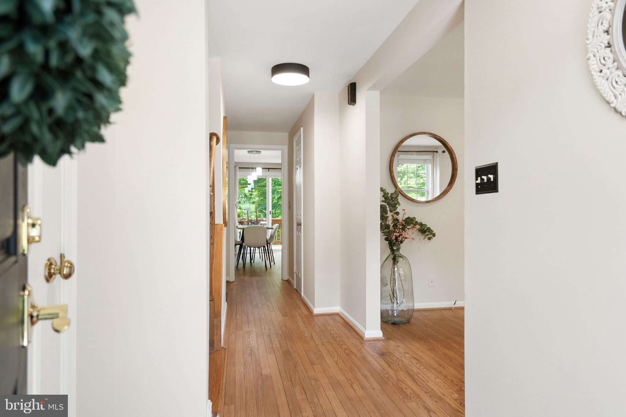 8943 Park Forest Drive Springfield, VA 22152 - Photo 5 of 74 Step inside