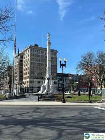 $1,800 | 810 Pine Street, Easton, PA 18042