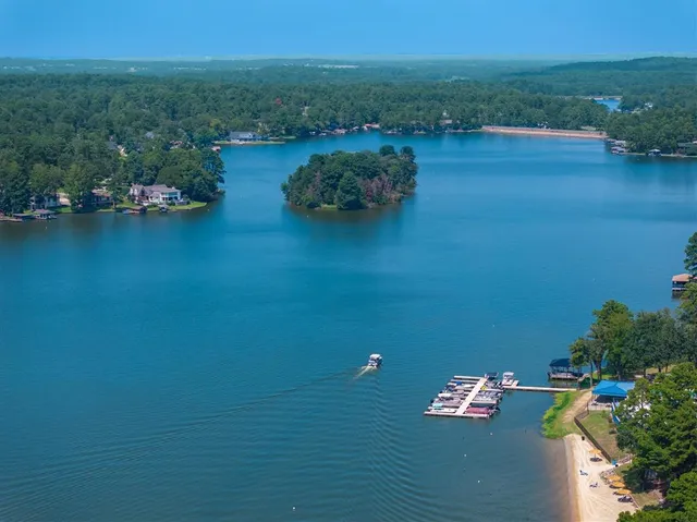 $159,900 | 323 Rustic Road, Hideaway, TX 75771