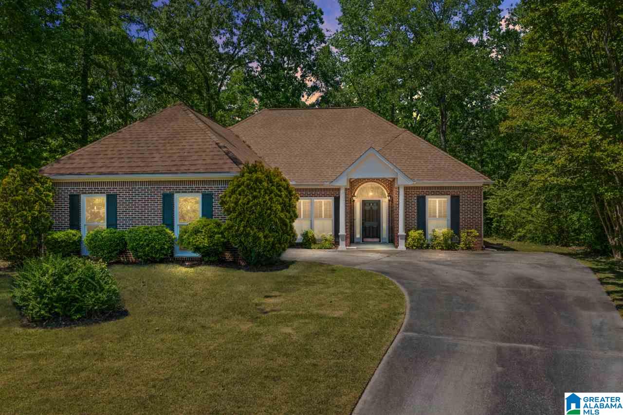 320 Wynlake Circle Alabaster, AL 35007 - Photo 1 of 32