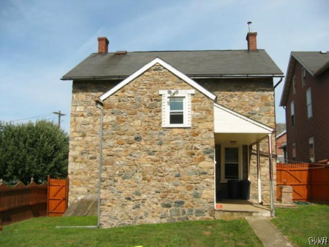 5318 Vera Cruz Road South Emmaus, PA 18049 - Photo 3 of 26 Gallery Image 3