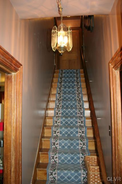 5318 Vera Cruz Road South Emmaus, PA 18049 - Photo 8 of 26 Gallery Image 8
