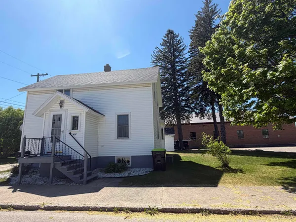$130,000 | 408 Handy Street, Newberry, MI 49868