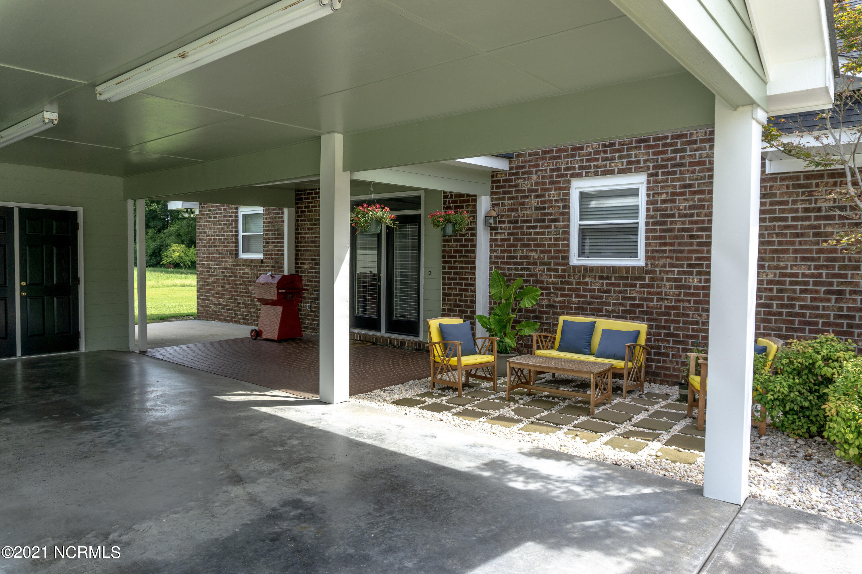 139 Quinn Store Road Beulaville, NC 28518 - Photo 2 of 44 7-DSC04613