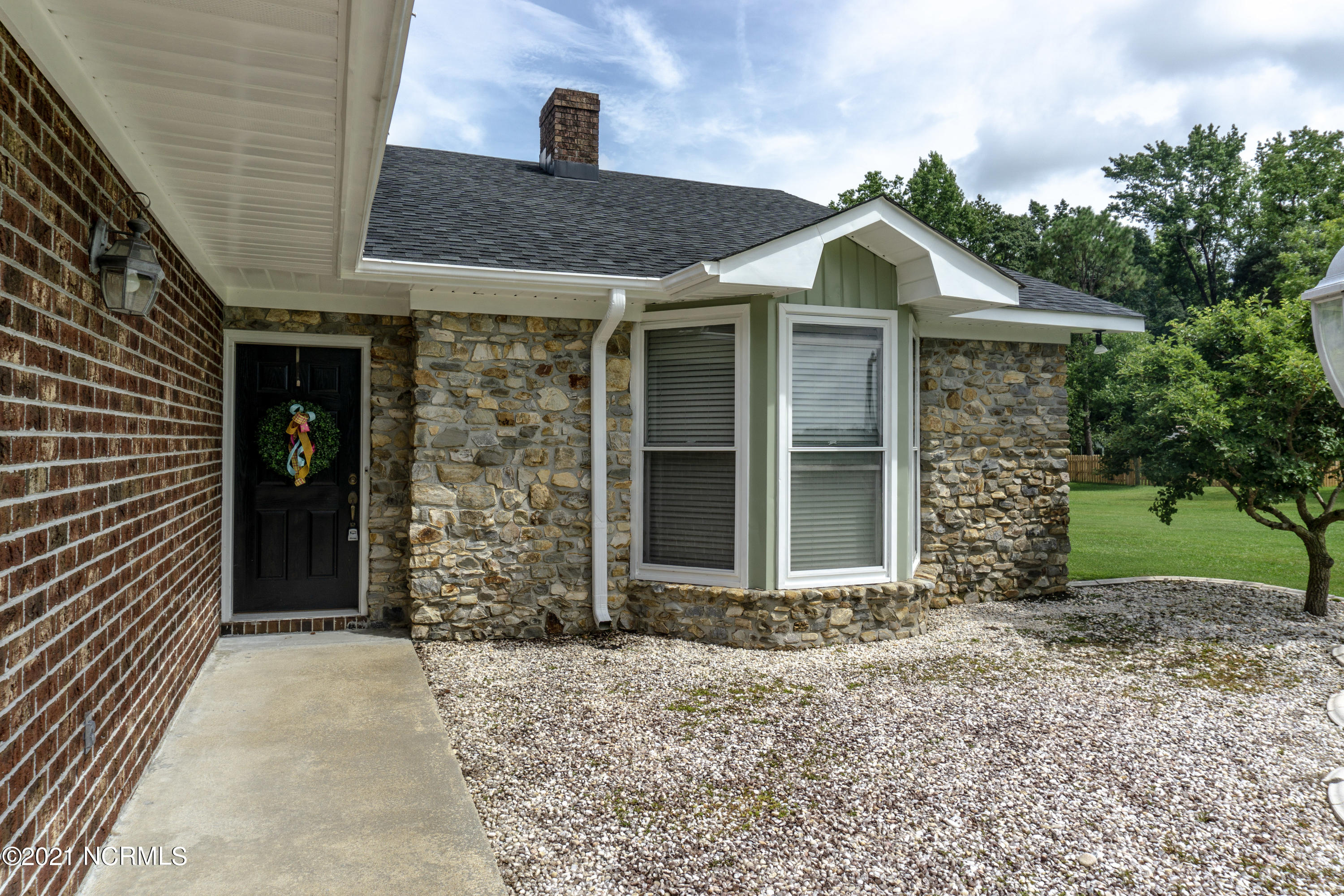 139 Quinn Store Road Beulaville, NC 28518 - Photo 4 of 44 50-DSC04659