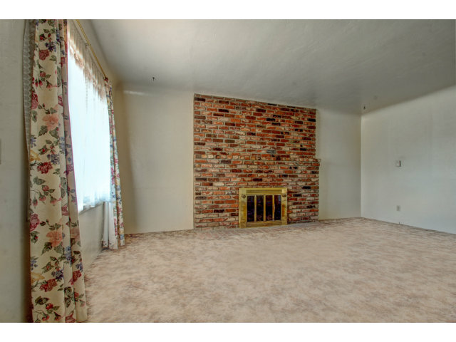 90 Bowker Road Freedom, CA 95019 - Photo 4 of 8 Gallery Image 4