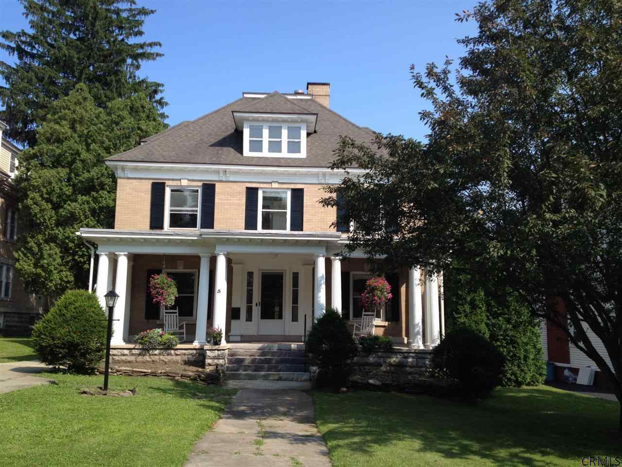 5 Northampton Road Amsterdam, NY 12010 - Photo 1 of 24 Photo 1