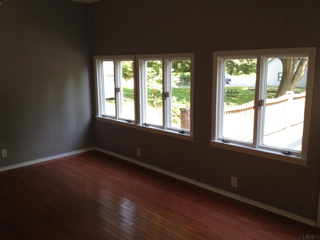 5 Northampton Road Amsterdam, NY 12010 - Photo 8 of 24 Photo 8