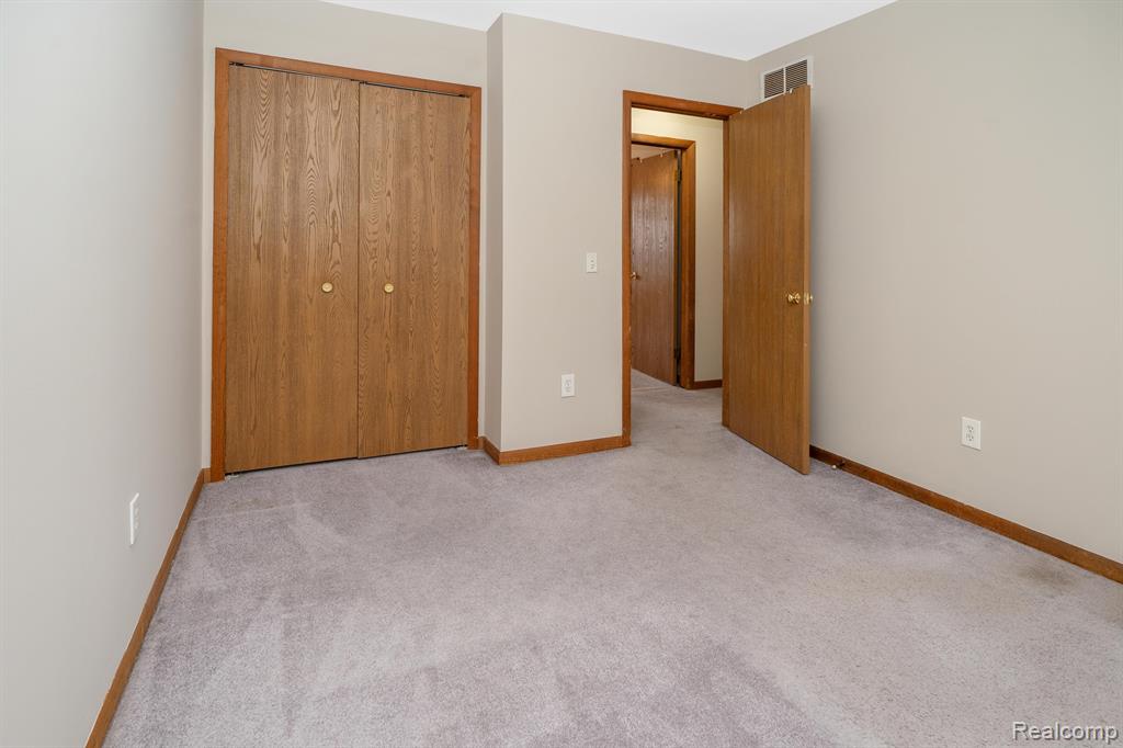 4654 Siebert Road Waterford, MI 48328 - Photo 16 of 27 Gallery Image 16