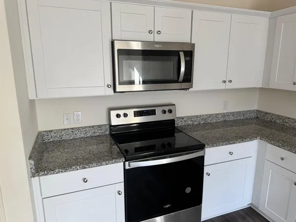 $2,325 | 1517 Escondido Drive, Fort Worth, TX 76052