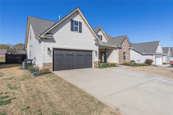 $439,900 | 203 Graceview West, Anderson, SC 29625