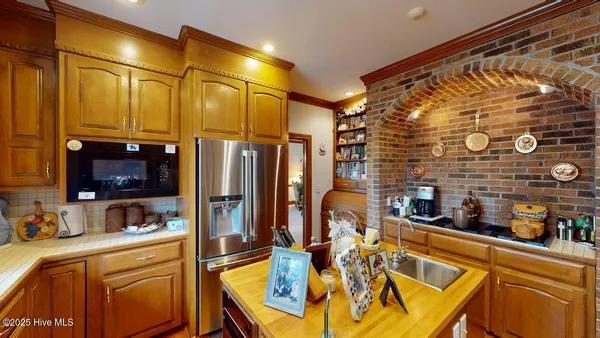$1,150,000 | 421 Dogwood Trail, Goldsboro, NC 27534