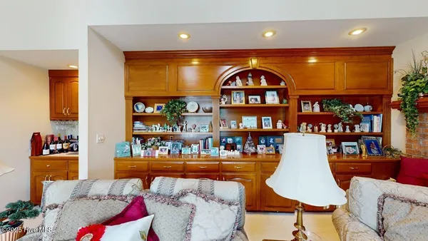 $1,150,000 | 421 Dogwood Trail, Goldsboro, NC 27534