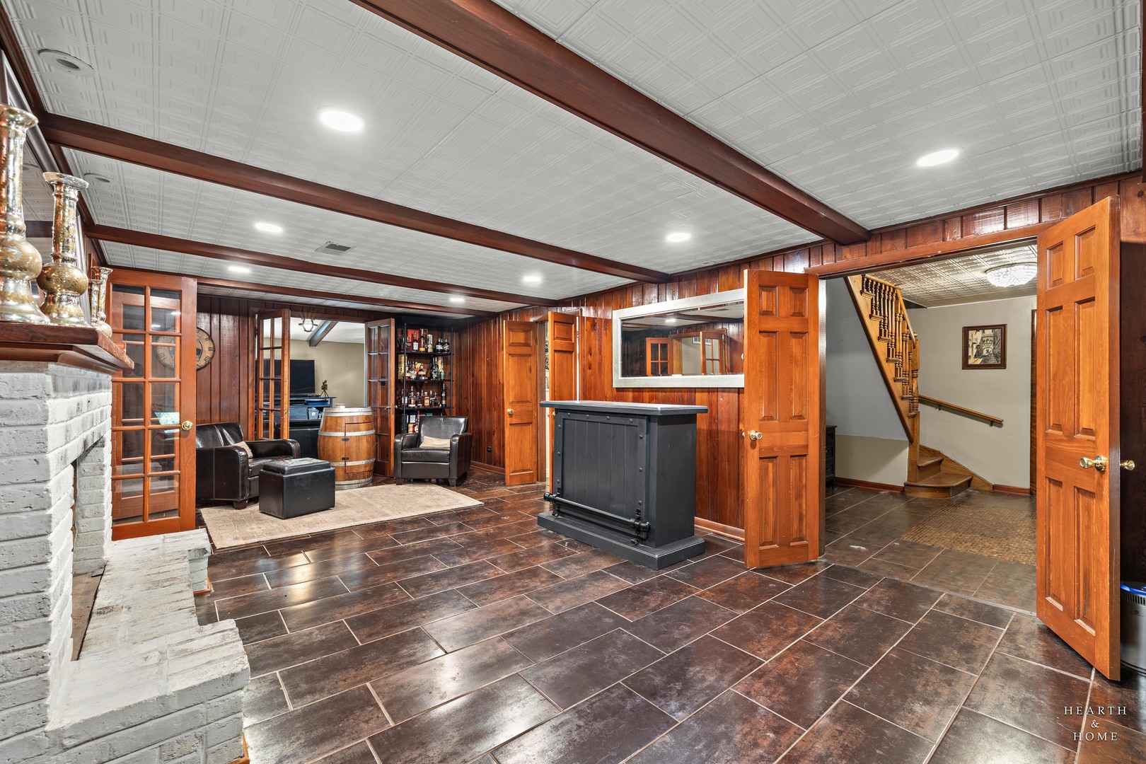 99 Lee Road Northbrook, IL 60062 - Photo 11 of 57 a view of a storage & utility room