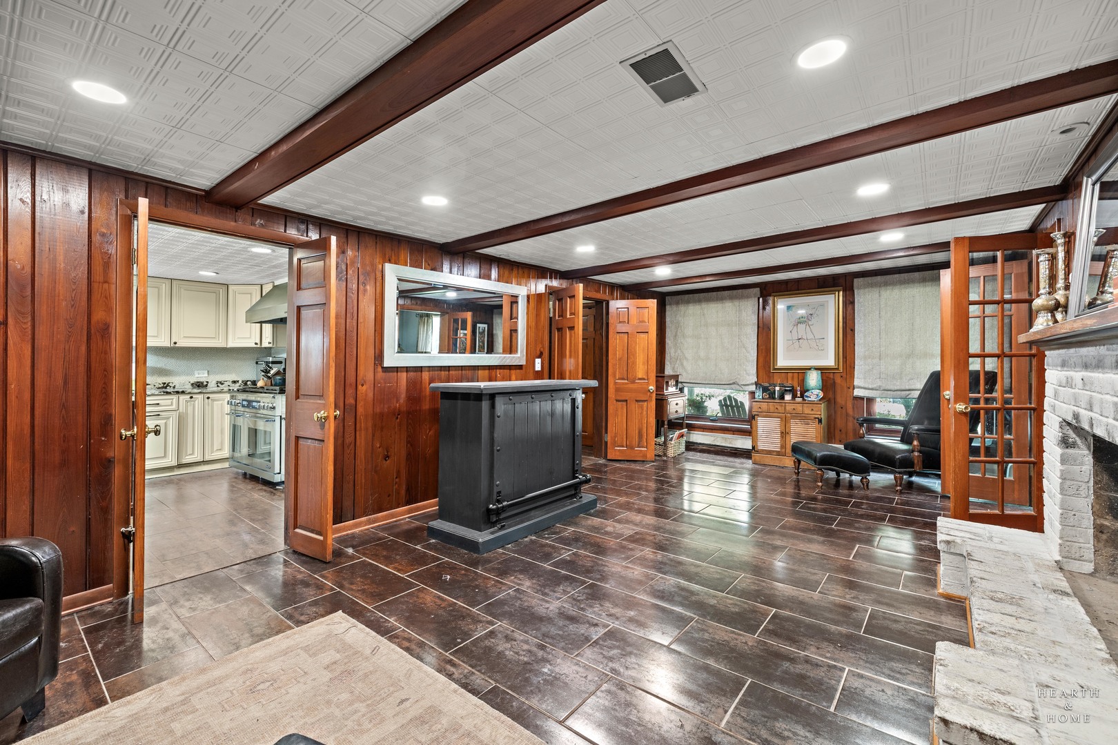 99 Lee Road Northbrook, IL 60062 - Photo 13 of 57 a living room with lots of furniture and large window