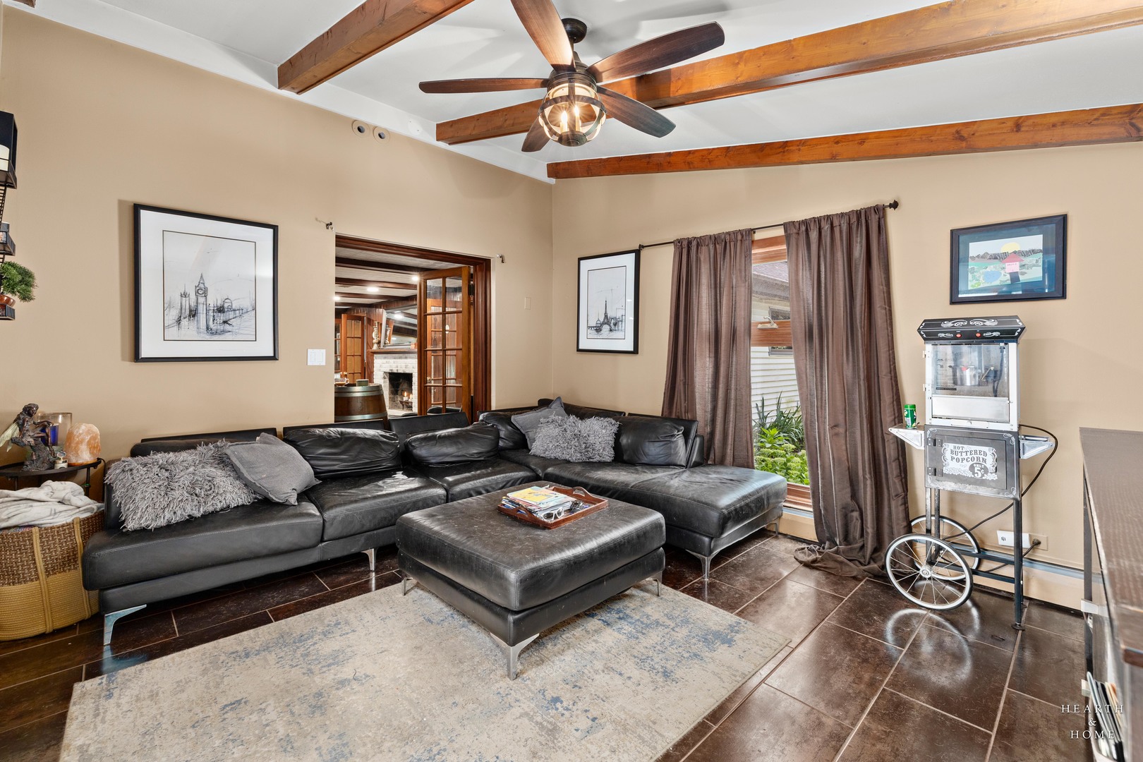 99 Lee Road Northbrook, IL 60062 - Photo 27 of 57 a living room with furniture and a window