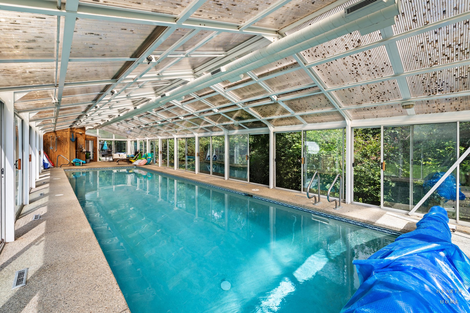 99 Lee Road Northbrook, IL 60062 - Photo 40 of 57 a view of a swimming pool with a yard