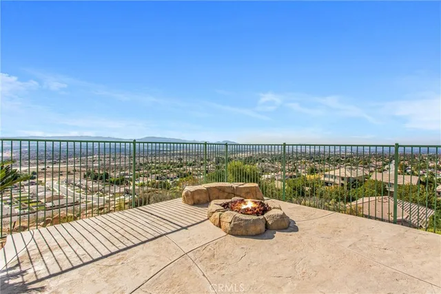 $1,050,000 | 7526 Tioga Lane, Highland, CA 92346