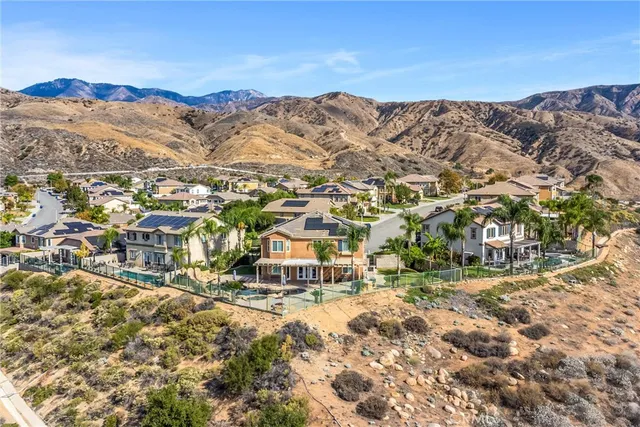 $1,050,000 | 7526 Tioga Lane, Highland, CA 92346