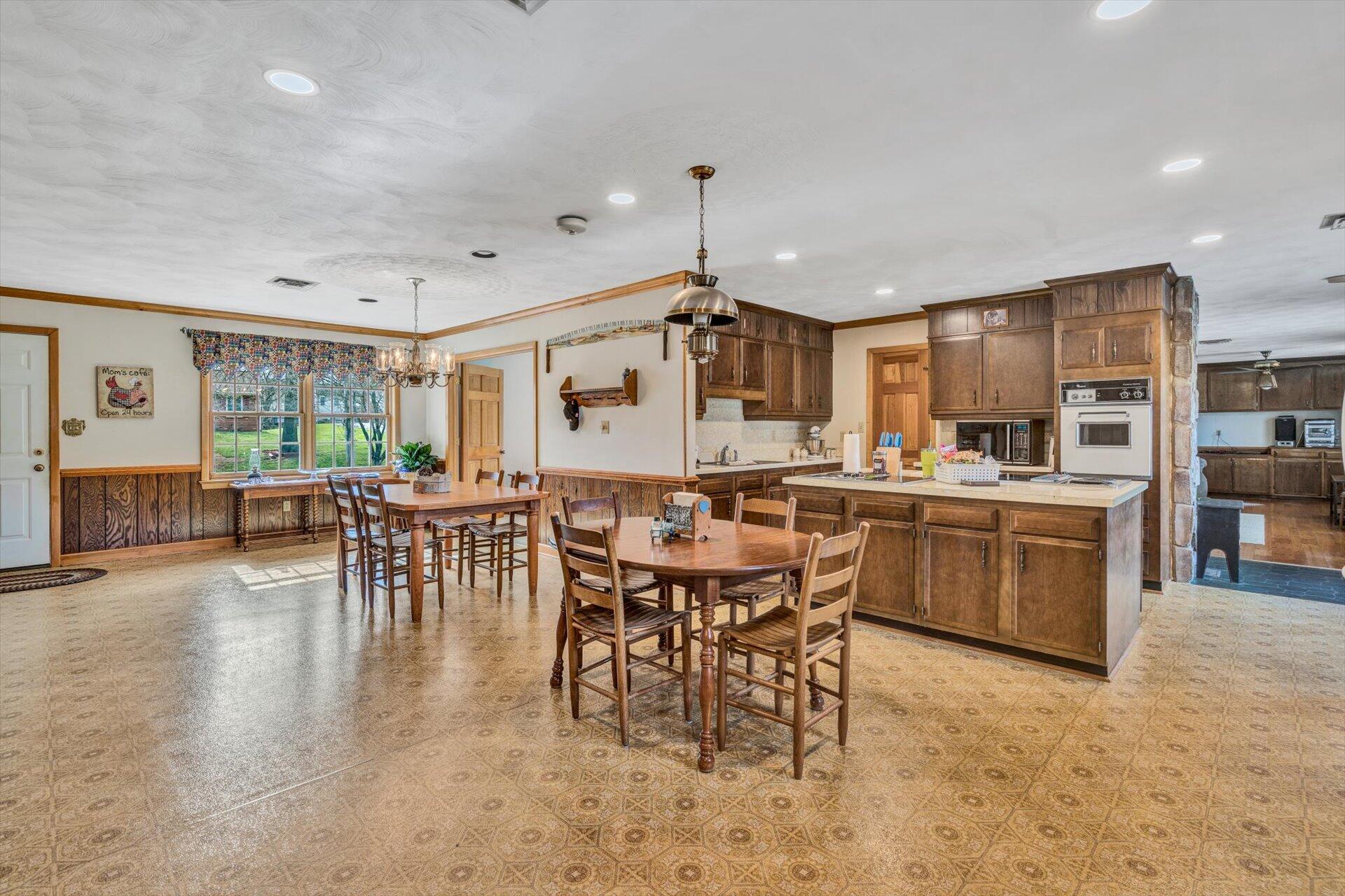 6540 Brookfield Road Roanoke, VA 24019 - Photo 16 of 66 16-032120220007