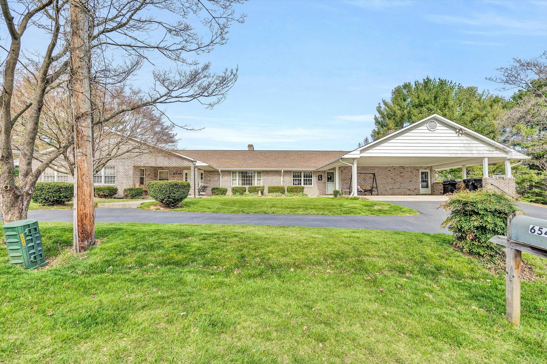 6540 Brookfield Road Roanoke, VA 24019 - Photo 2 of 66 02-032120220062
