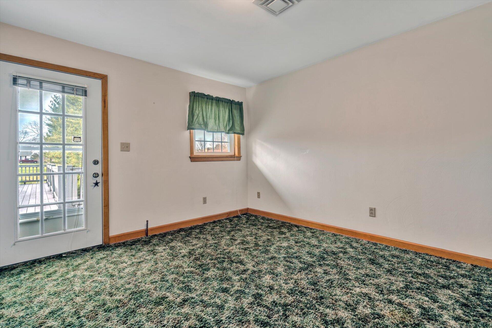 6540 Brookfield Road Roanoke, VA 24019 - Photo 29 of 66 29-032120220017