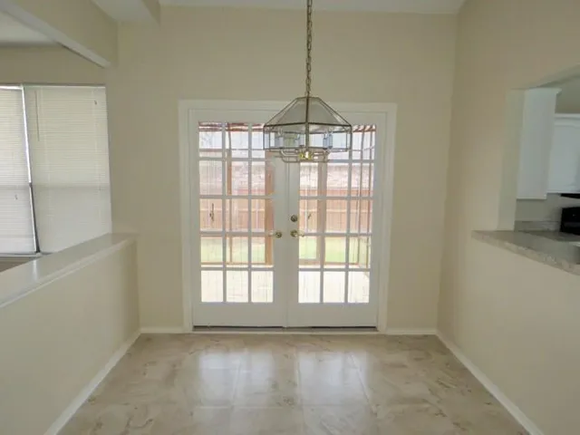 $2,700 | 2240 Arbor Creek Drive, Carrollton, TX 75010