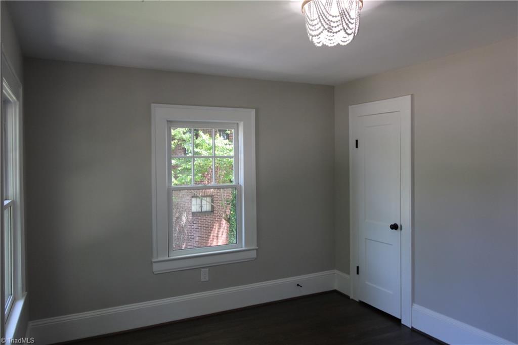 923 South Hawthorne Road Winston-Salem, NC 27103 - Photo 25 of 39