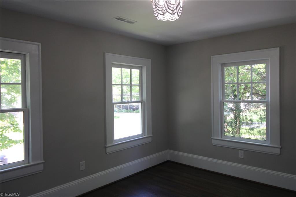 923 South Hawthorne Road Winston-Salem, NC 27103 - Photo 26 of 39