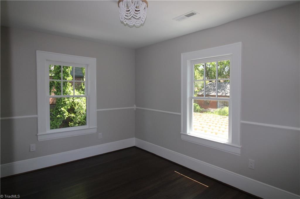 923 South Hawthorne Road Winston-Salem, NC 27103 - Photo 30 of 39