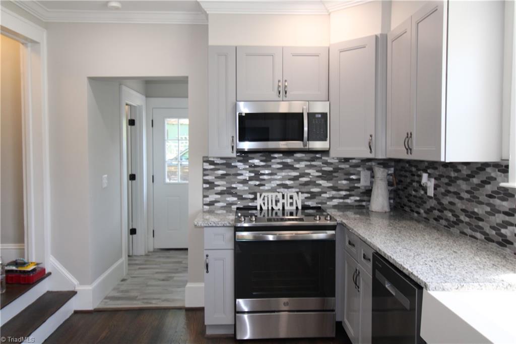 923 South Hawthorne Road Winston-Salem, NC 27103 - Photo 5 of 39