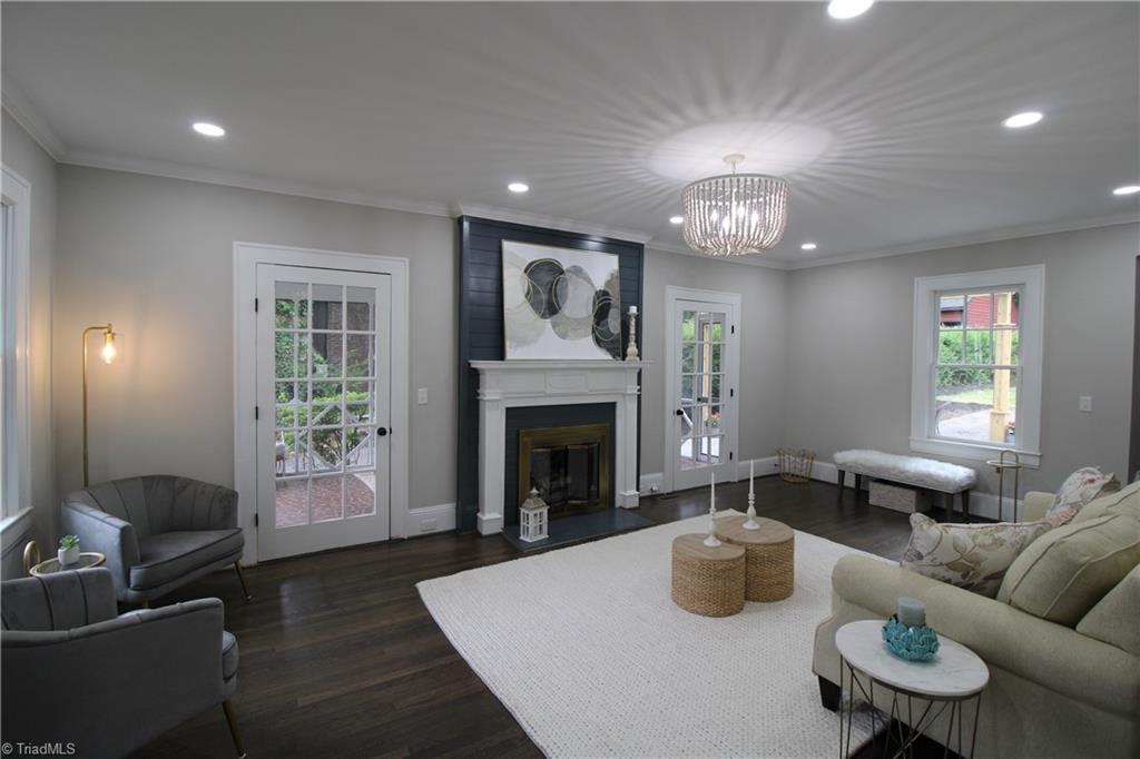 923 South Hawthorne Road Winston-Salem, NC 27103 - Photo 8 of 39