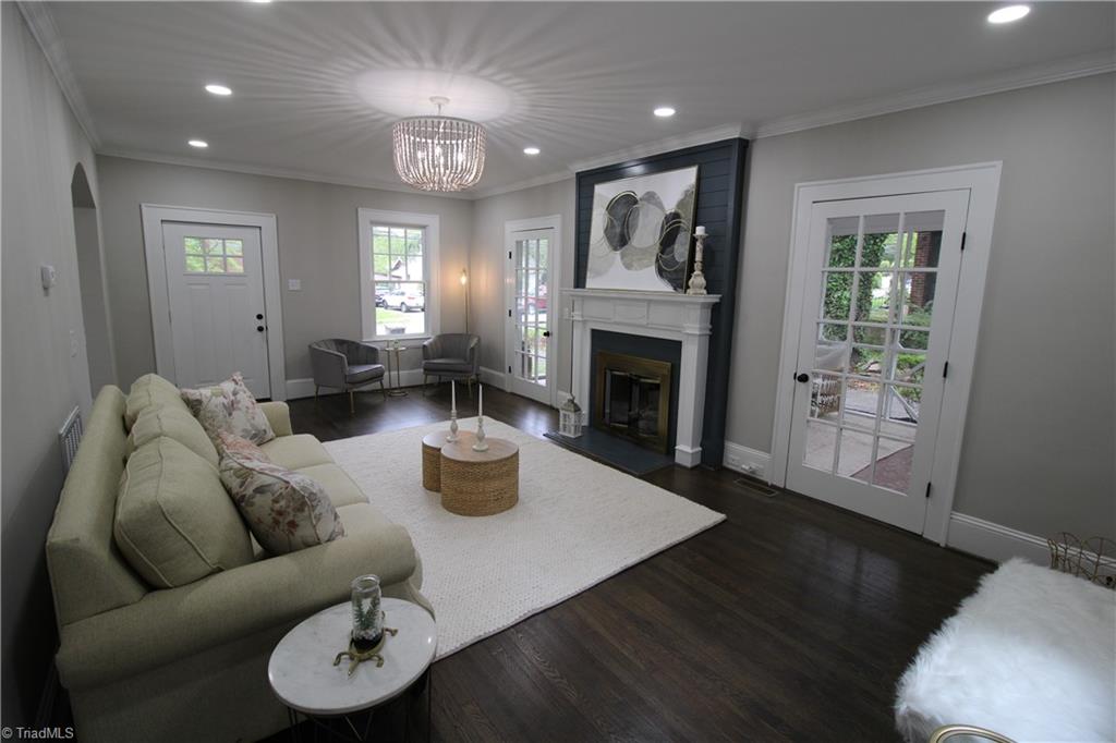 923 South Hawthorne Road Winston-Salem, NC 27103 - Photo 9 of 39