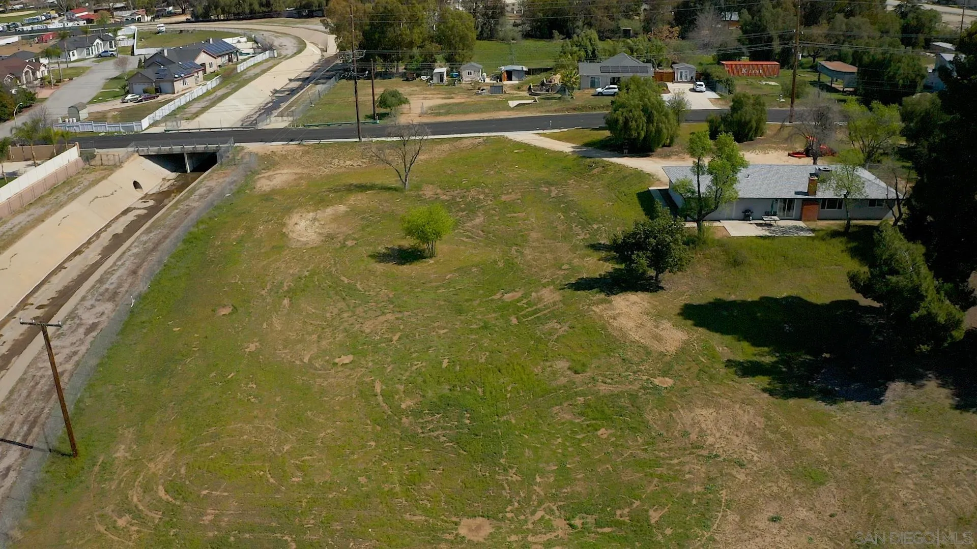 24567 Adams Avenue Murrieta, CA 92562 - Photo 40 of 42 an aerial view of residential houses with yard