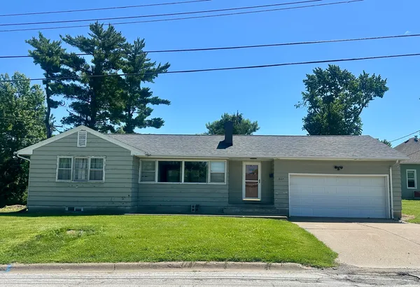 $139,900 | 807 Stadium Drive, Macomb, IL 61455