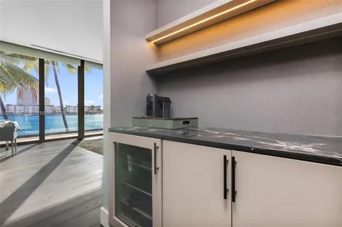 $14,500,000 | 16470 Northeast 30th Avenue, North Miami Beach, FL 33160