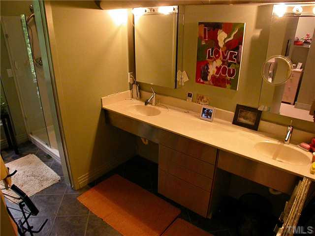 5548 Old Still Road Wake Forest, NC 27587 - Photo 10 of 20 Master Bath/Spa