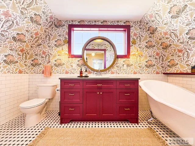 $525,000 | 128 Charles Place, Rexburg, ID 83440