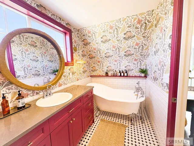 $525,000 | 128 Charles Place, Rexburg, ID 83440