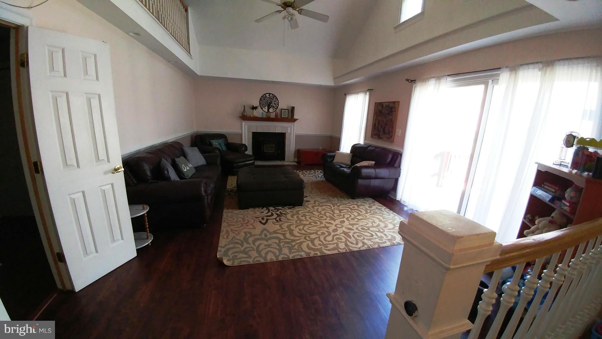 1831 Hatfield Road Huntingtown, MD 20639 - Photo 7 of 29 Family Room