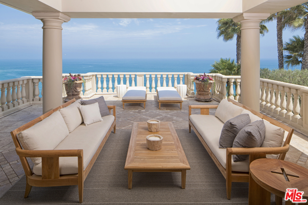 29208 Cliffside Drive Malibu, CA 90265 - Photo 15 of 21