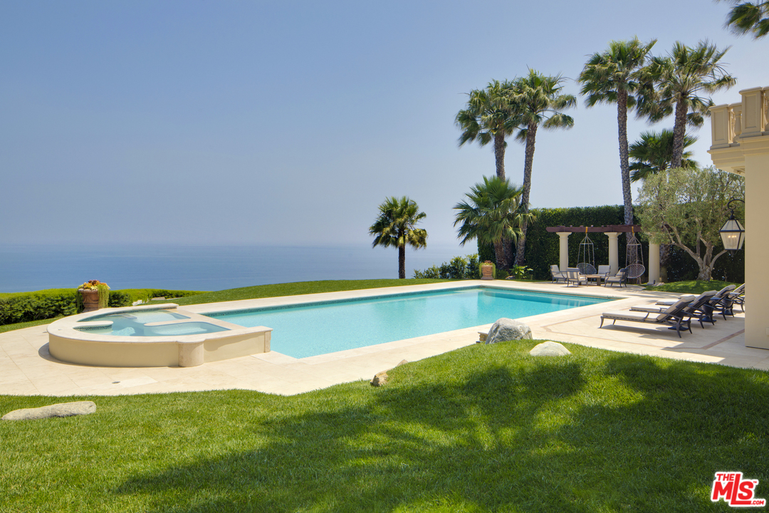 29208 Cliffside Drive Malibu, CA 90265 - Photo 18 of 21