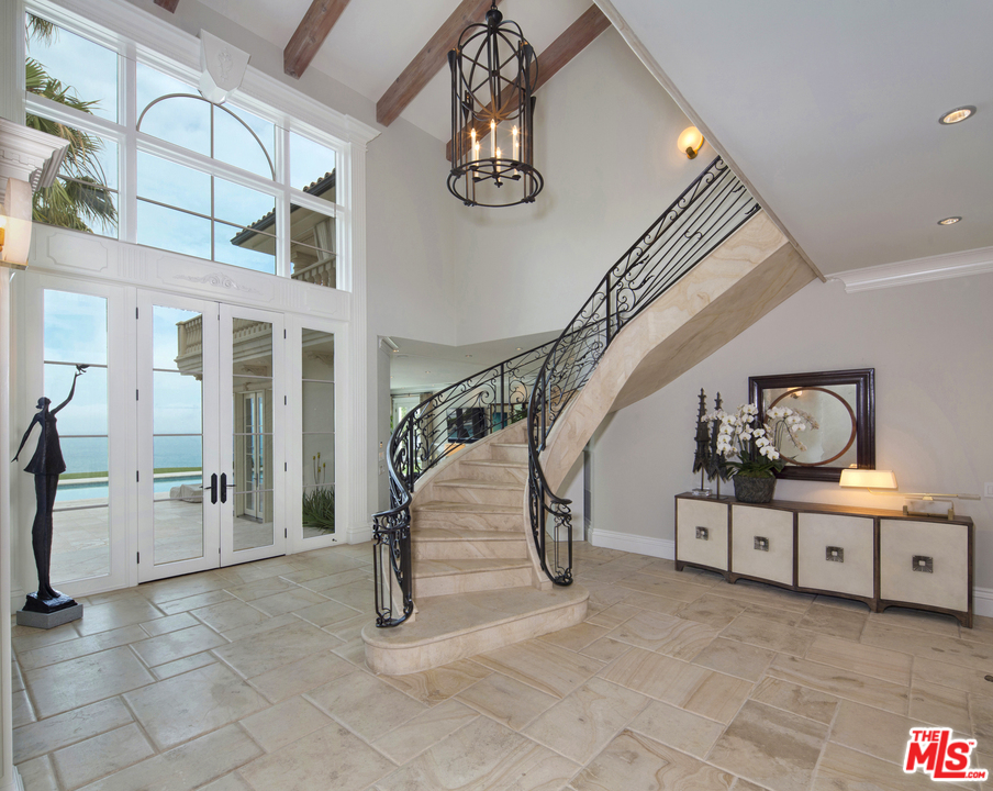 29208 Cliffside Drive Malibu, CA 90265 - Photo 7 of 21