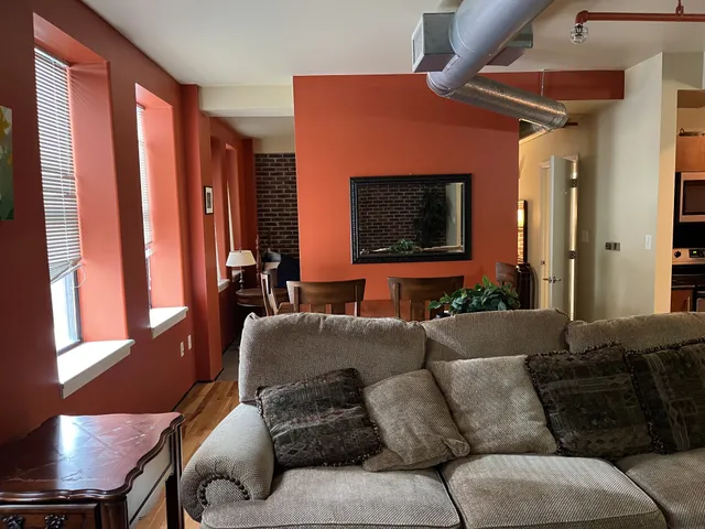 $2,400 | 700 Church Street, Unit 506, Nashville, TN 37203