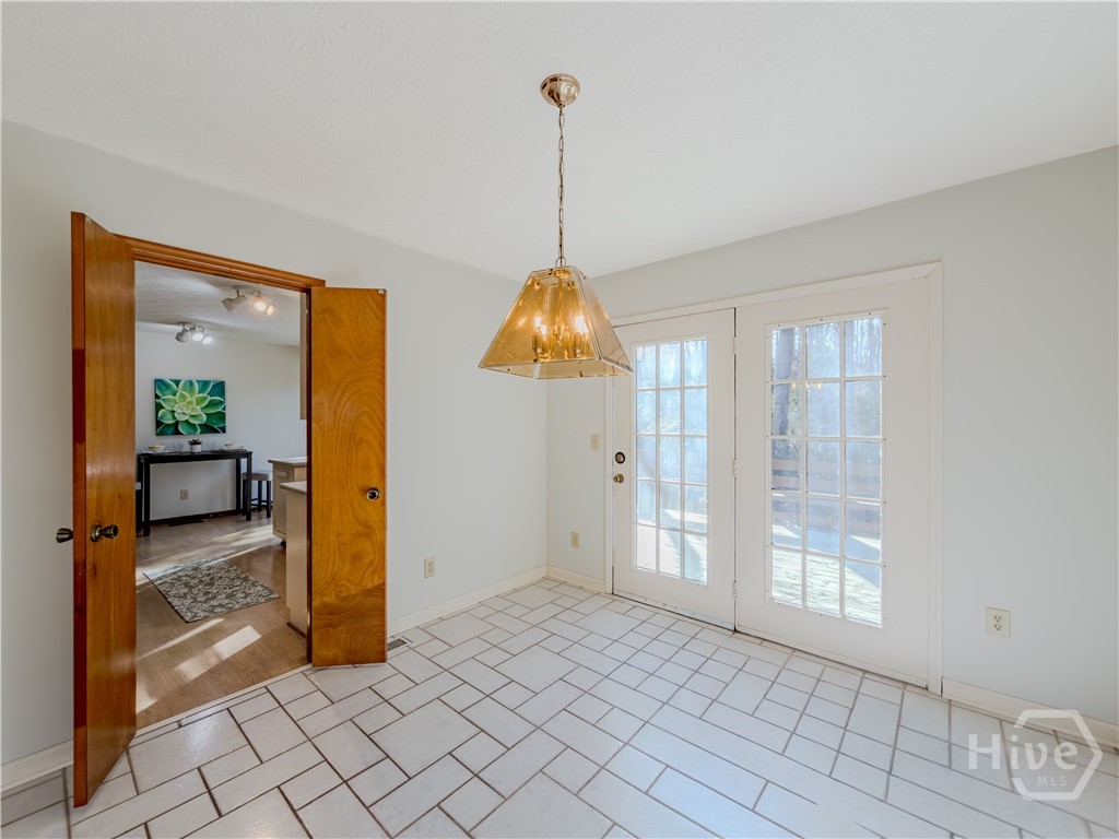 3053 Pointe Court Snellville, GA 30039 - Photo 18 of 47