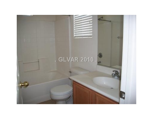 4765 Pinon Pointe Road Las Vegas, NV 89115 - Photo 7 of 16 Master Bath/Spa.