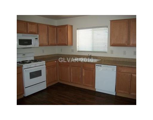 4765 Pinon Pointe Road Las Vegas, NV 89115 - Photo 10 of 16 Kitchen. GREAT COUNTER SPACE