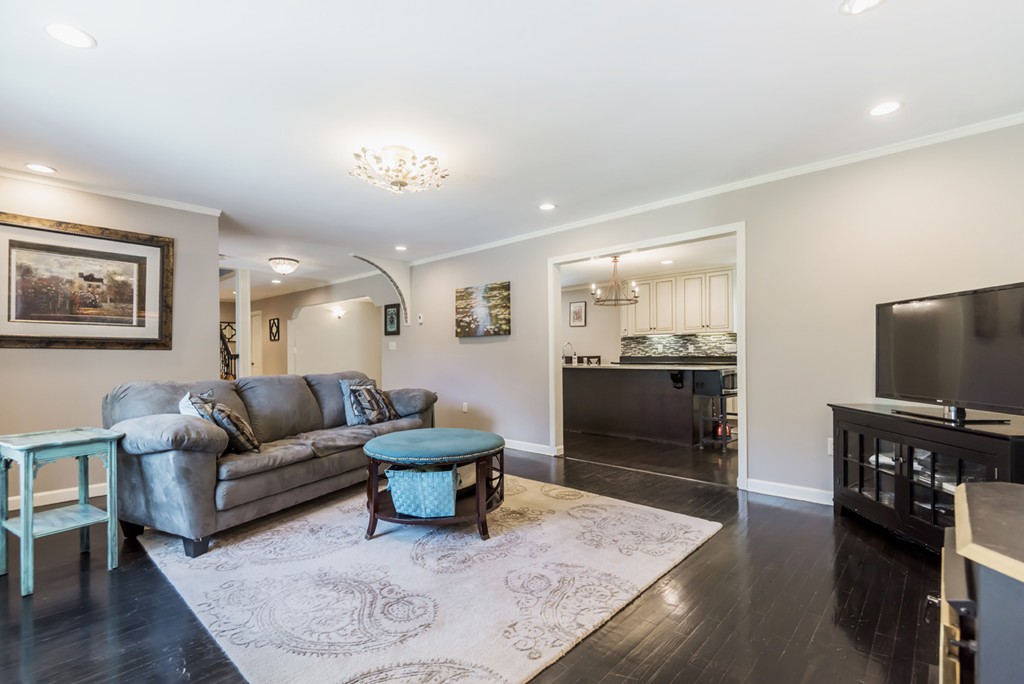 56 Prospect Road Andover, MA 01810 - Photo 6 of 30 Gallery Image 6